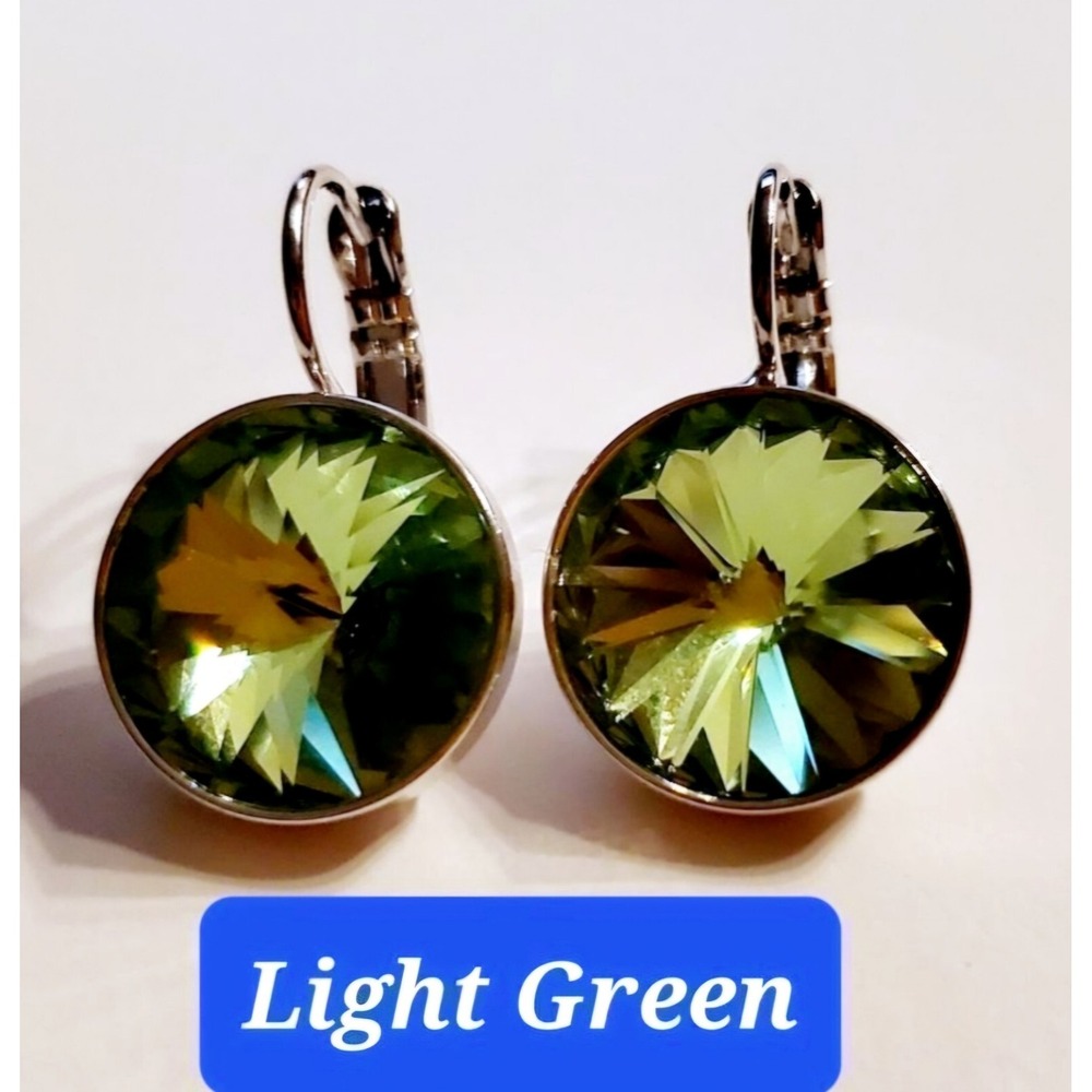 Made W SWAROVSKI  ELEMENT‎ CRYSTALS Light GreenLeverback NWT 15mm Round Gift!